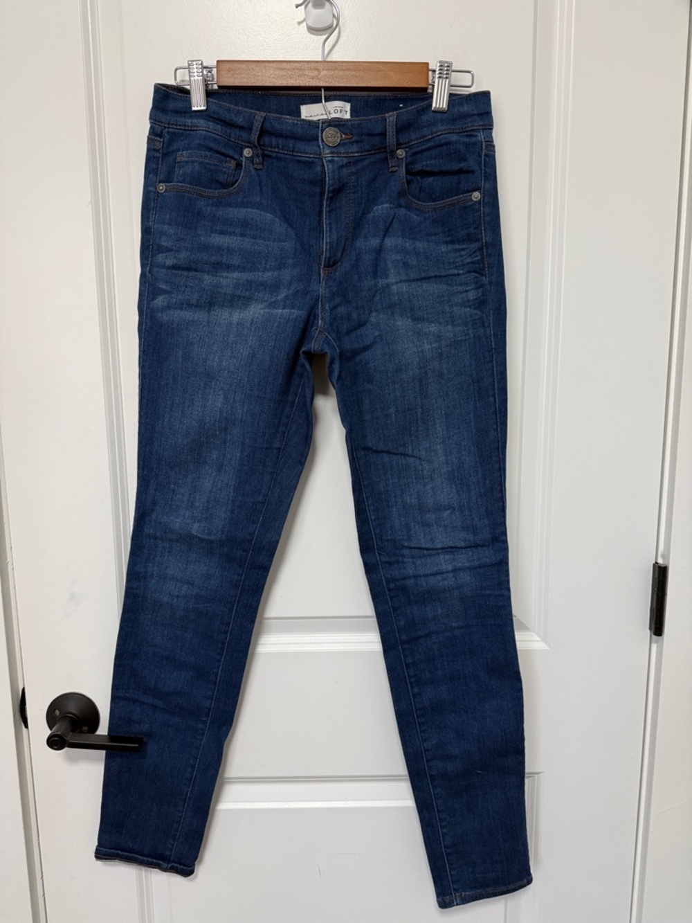 Loft dark wash modern skinny ankle jeans size 28/6